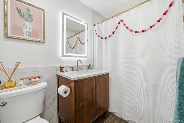 4743 Wilshire Lane 4743, Oakdale, NY 11769