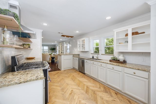 1008 Sherman Street, Mckinney, TX 75069