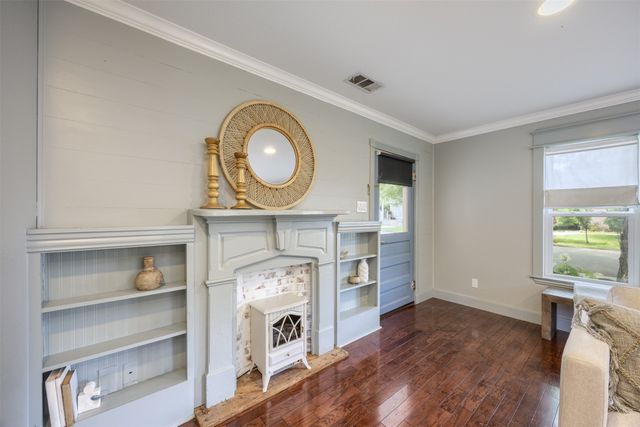 1008 Sherman Street, Mckinney, TX 75069