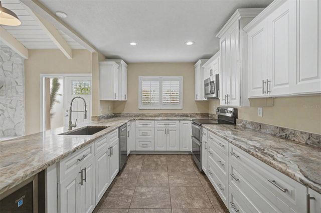 360 S WOODLANDS DRIVE, Oldsmar, FL 34677