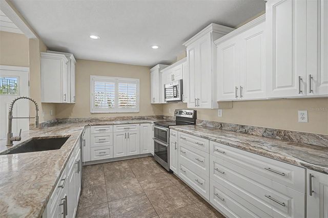 360 S WOODLANDS DRIVE, Oldsmar, FL 34677