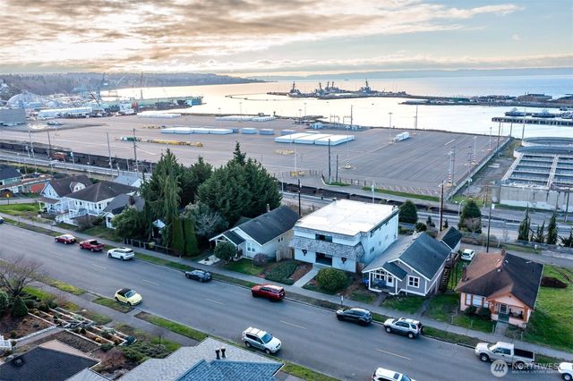 2210 Grand Avenue, Everett, WA 98201