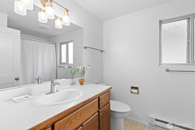 2210 Grand Avenue, Everett, WA 98201