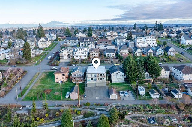 2210 Grand Avenue, Everett, WA 98201