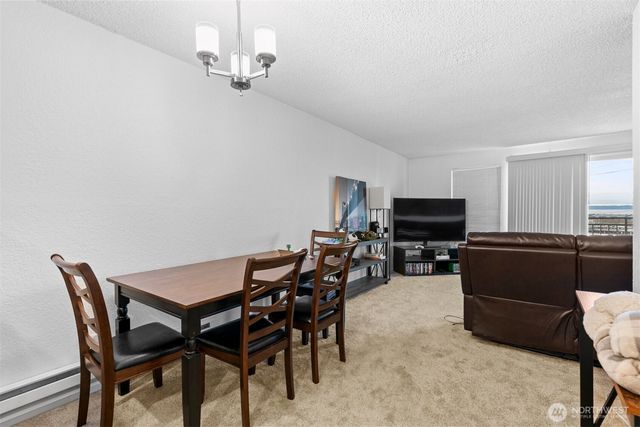 2210 Grand Avenue, Everett, WA 98201