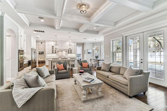 4105 W CORONA STREET, Tampa, FL 33629