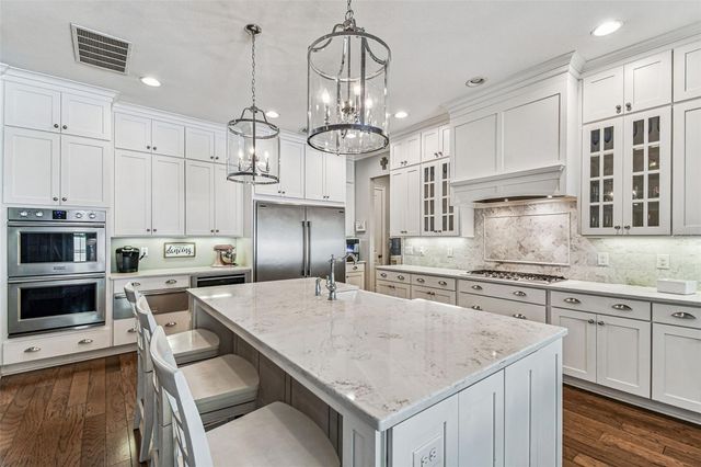 4105 W CORONA STREET, Tampa, FL 33629