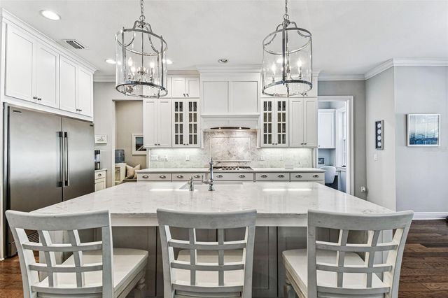 4105 W CORONA STREET, Tampa, FL 33629