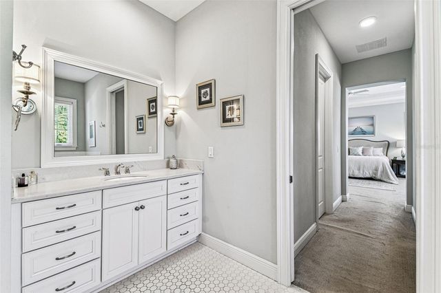 4105 W CORONA STREET, Tampa, FL 33629