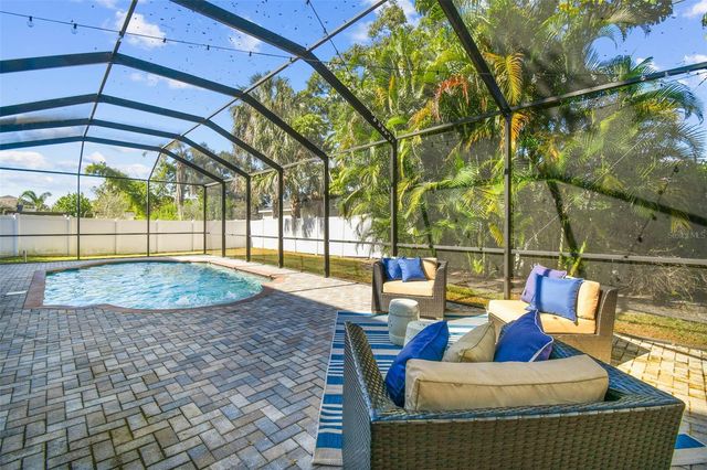 4105 W CORONA STREET, Tampa, FL 33629