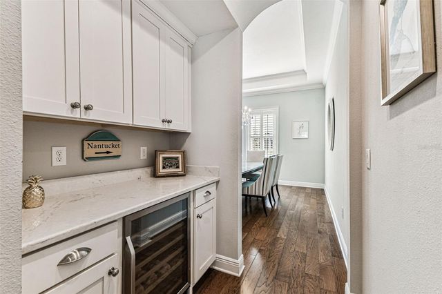 4105 W CORONA STREET, Tampa, FL 33629