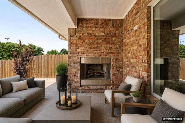 8517 Stark Street, Edmond, OK 73007