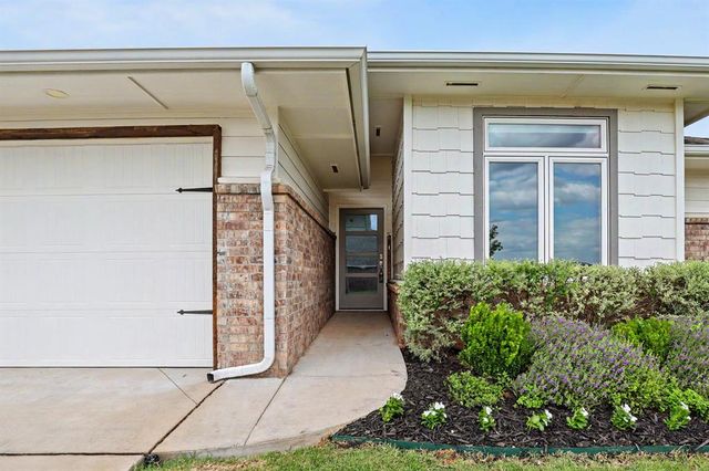 8517 Stark Street, Edmond, OK 73007