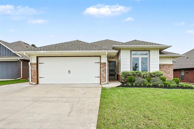 8517 Stark Street, Edmond, OK 73007