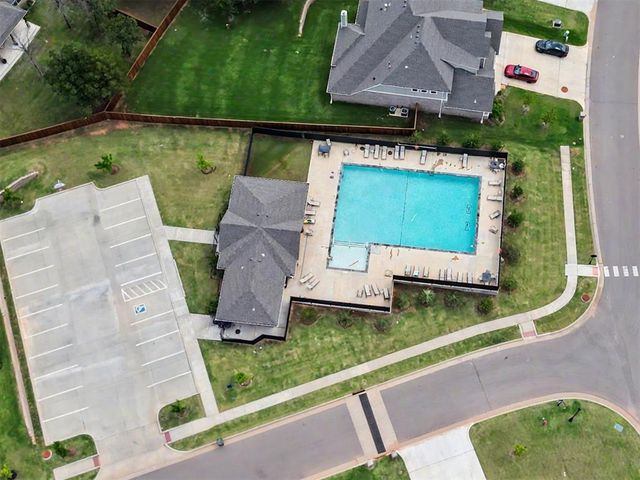 8517 Stark Street, Edmond, OK 73007