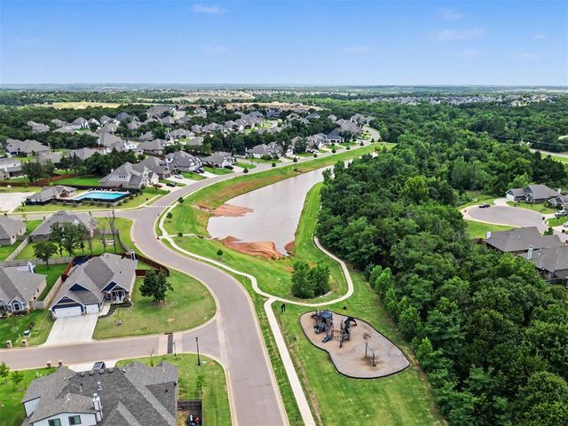 8517 Stark Street, Edmond, OK 73007