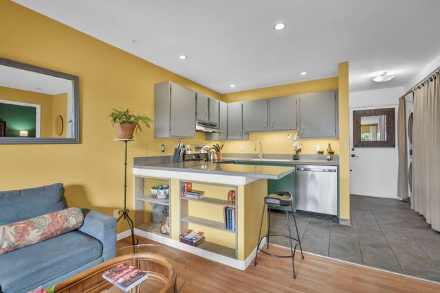 3740 Lower Honoapiilani Rd Apt C205 205, Lahaina, HI 96761