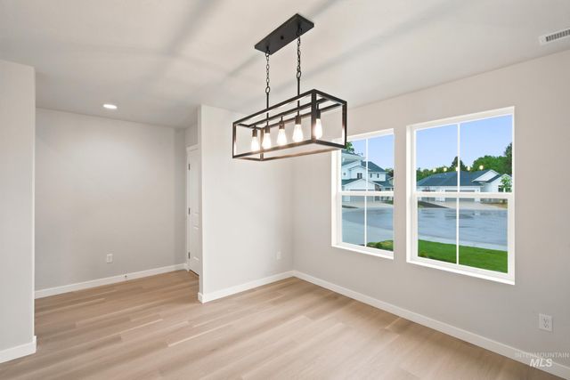 108 N Tideberry Ave, Kuna, ID 83634