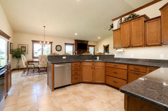 1322 Crimson Street, West Des Moines, IA 50266