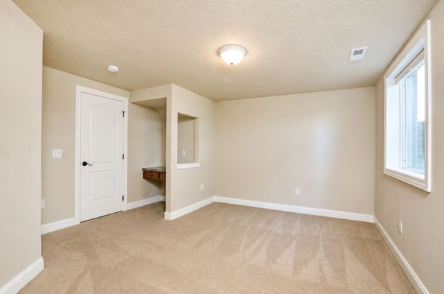 1322 Crimson Street, West Des Moines, IA 50266