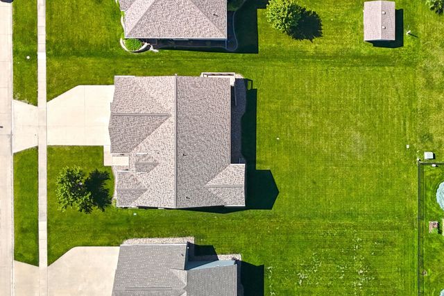 1322 Crimson Street, West Des Moines, IA 50266