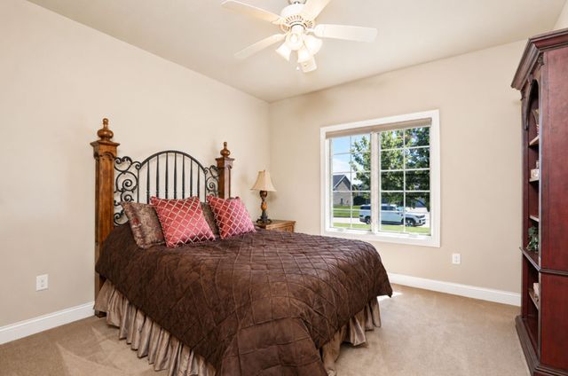 1322 Crimson Street, West Des Moines, IA 50266
