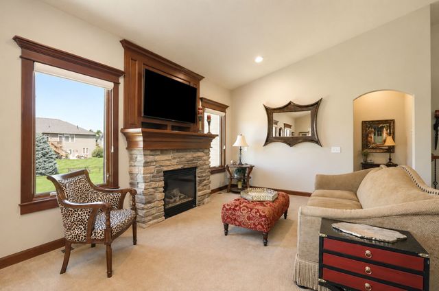 1322 Crimson Street, West Des Moines, IA 50266