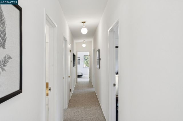 39 Saint Stephens Dr, Orinda, CA 94563