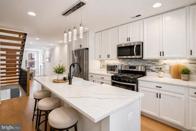 104 W HEATH ST, Baltimore, MD 21230