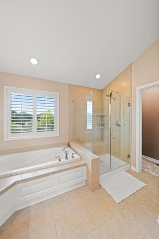 2656 Legacy Ridge, Florence, KY 41042