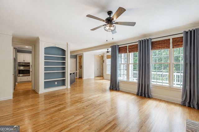 5827 Grand Reunion Drive, Hoschton, GA 30548