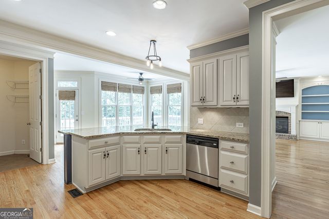5827 Grand Reunion Drive, Hoschton, GA 30548
