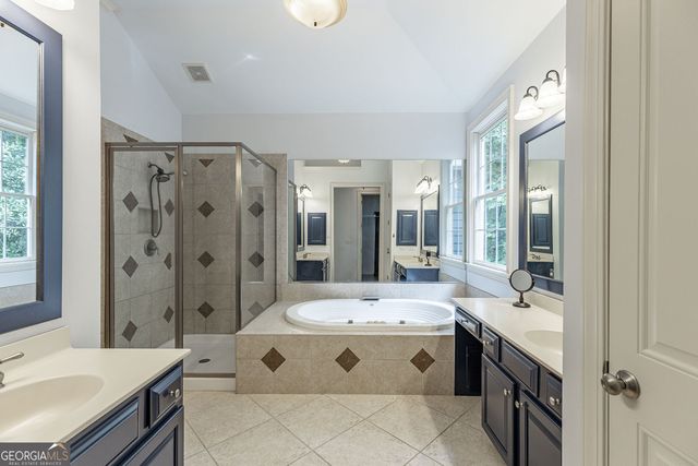 5827 Grand Reunion Drive, Hoschton, GA 30548