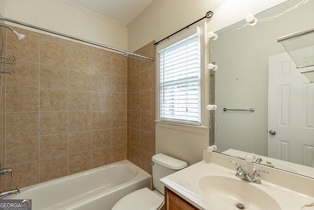 5827 Grand Reunion Drive, Hoschton, GA 30548