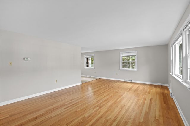 64 Alden St, Plymouth, MA 02360