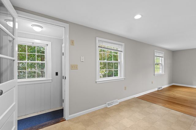 64 Alden St, Plymouth, MA 02360