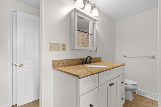 64 Alden St, Plymouth, MA 02360