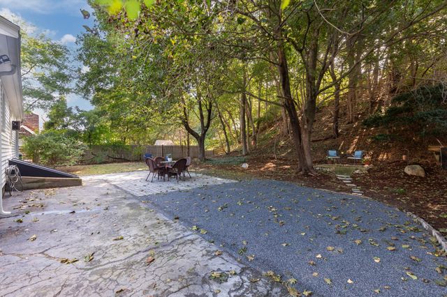 64 Alden St, Plymouth, MA 02360