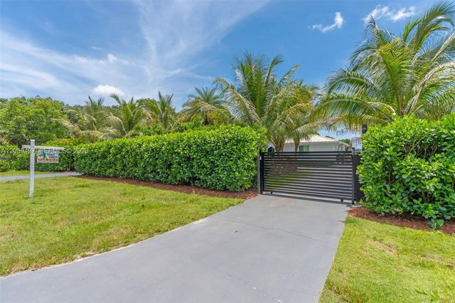 13770 SW 192nd Street, Miami, FL 33177