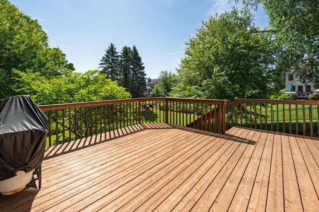 12640 Edinborough Circle, Apple Valley, MN 55124