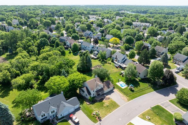 12640 Edinborough Circle, Apple Valley, MN 55124