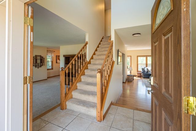 12640 Edinborough Circle, Apple Valley, MN 55124