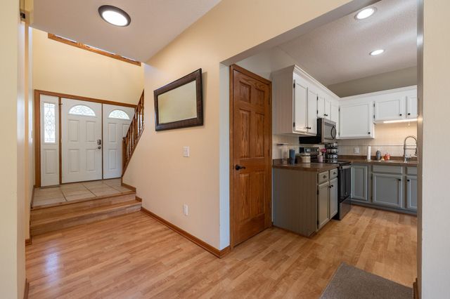12640 Edinborough Circle, Apple Valley, MN 55124