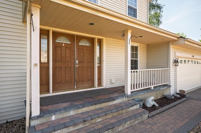 12640 Edinborough Circle, Apple Valley, MN 55124