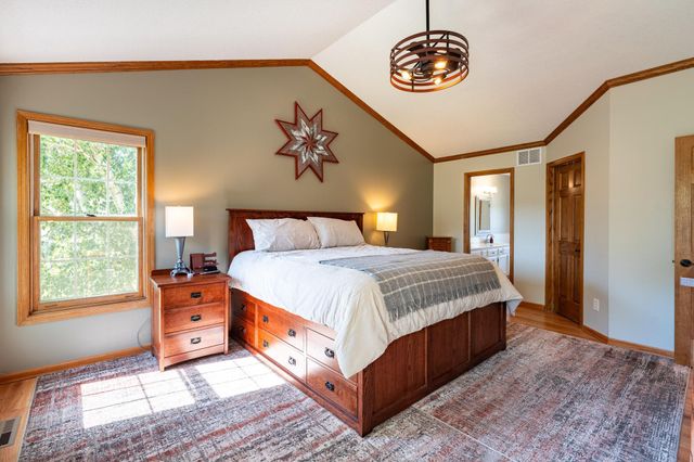 12640 Edinborough Circle, Apple Valley, MN 55124