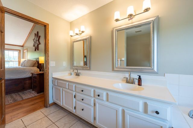 12640 Edinborough Circle, Apple Valley, MN 55124