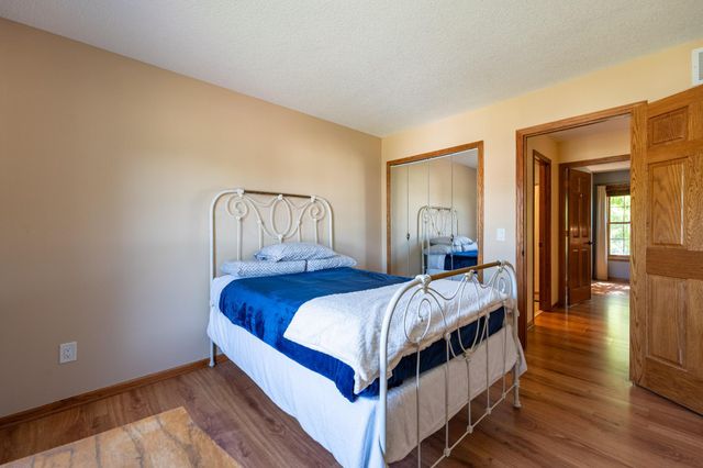 12640 Edinborough Circle, Apple Valley, MN 55124