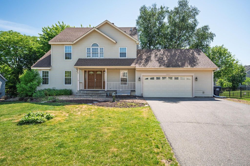 12640 Edinborough Circle, Apple Valley, MN 55124