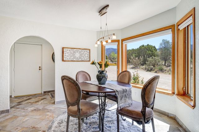 914 Tramway Lane NE, Albuquerque, NM 87122