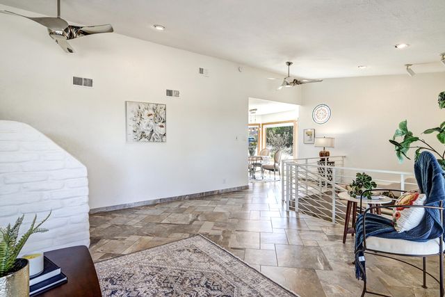 914 Tramway Lane NE, Albuquerque, NM 87122